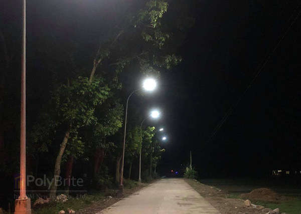AC/DC hybrid all in one solar street lights 40w &100w installed in Philippines