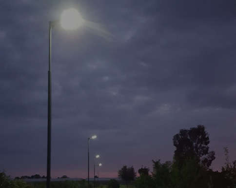 Lampu Jalan Tenaga Surya hibrida AC/DC images